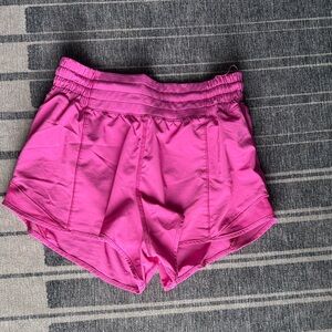 Lululemon Women’s Active Running Shorts - hotty hot Pink